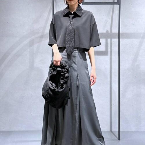 169㌢高身長女子2連休をいた...