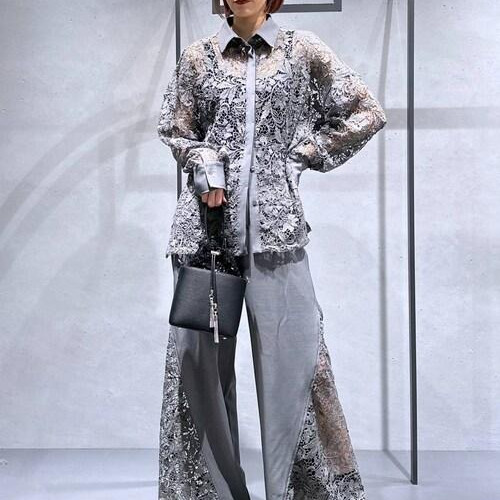 169㌢高身長女子髪の毛が絶妙...