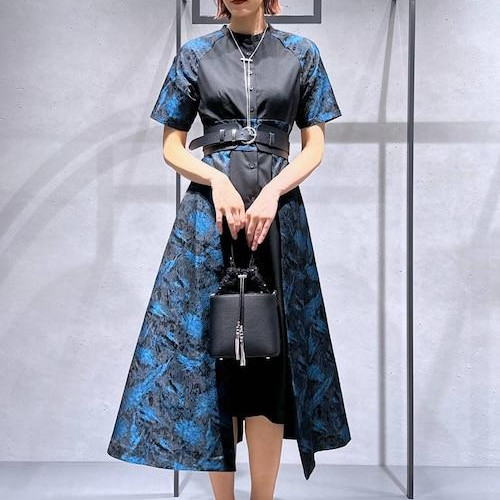 169㌢高身長女子ユニバの筋肉...