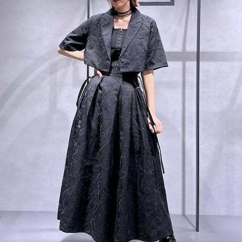 169㌢高身長女子今日も天気が...