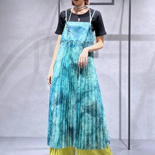 169㌢高身長女子リゾートコー...