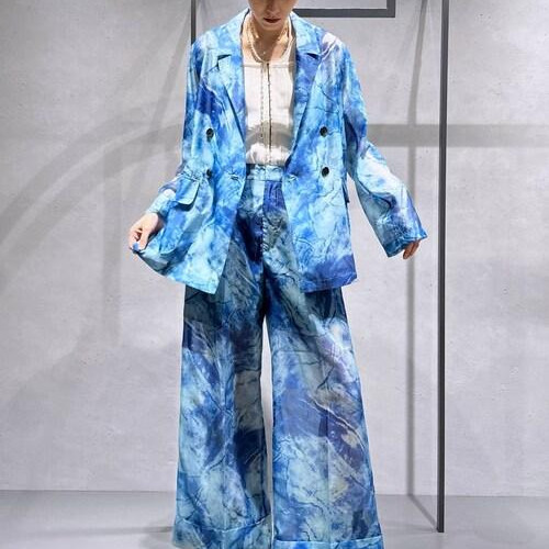 169㌢高身長女子ディズニーに...