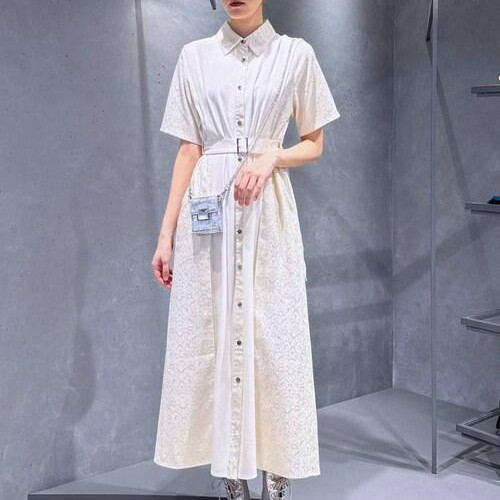 169㌢高身長女子webとレデ...