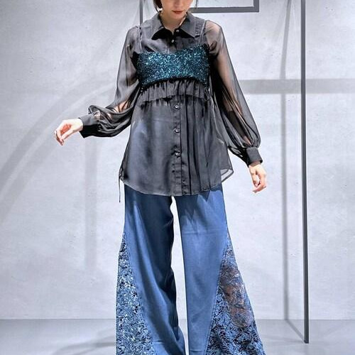 169㌢高身長女子青と緑の組み...