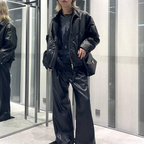 ジャストサイズに着れるレザーブ...