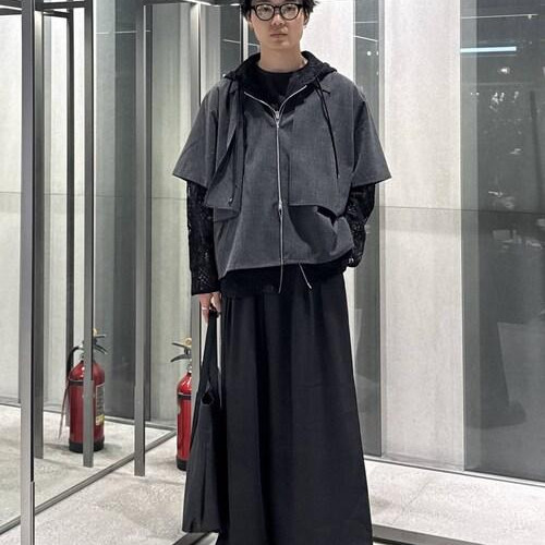 ラフなモードスタイル