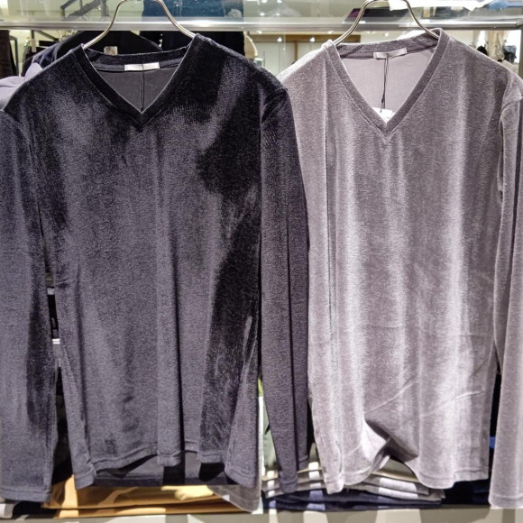 壁柄ベロアVネック長袖Tシャツ