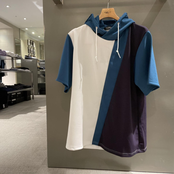 フード付き半袖パーカー