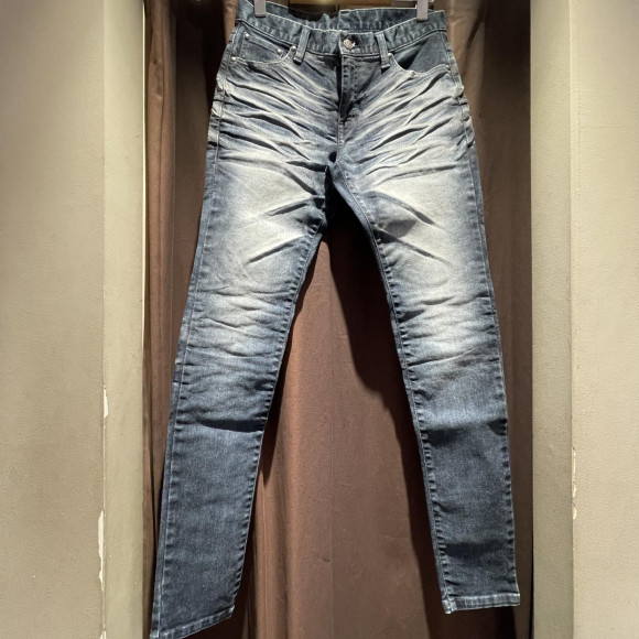 スキニーデニムパンツ