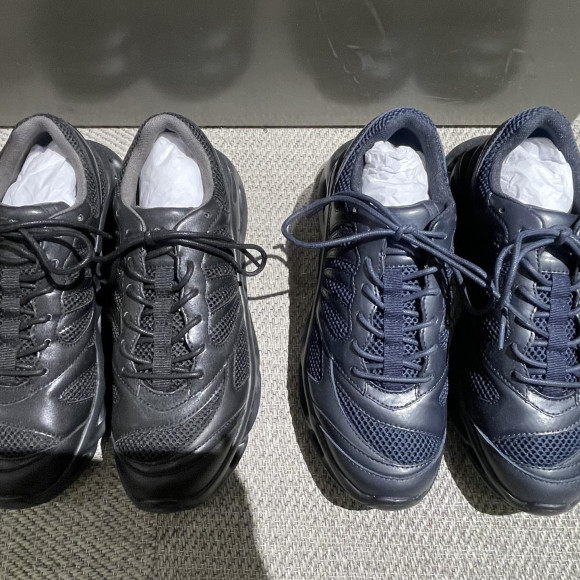 TORNADO MARTスニーカー