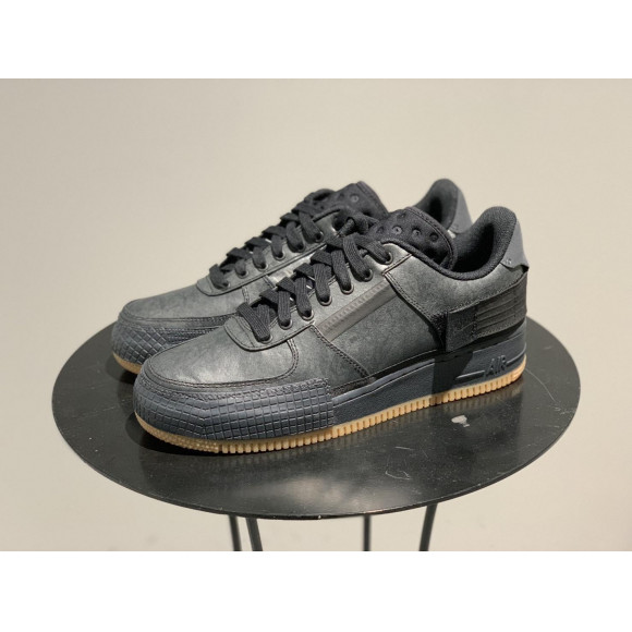 NIKE　AIR FORCE 1 TYPE-1