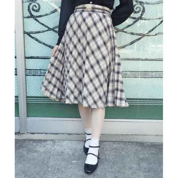 シルエットが美しい✨秋にぴったりなチェック柄プリーツスカート