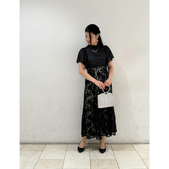 大人フェミニンな新作ドレスのご紹介