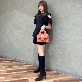 イチオシのシルエット♡オブリークトゥロングブーツのご紹介です！