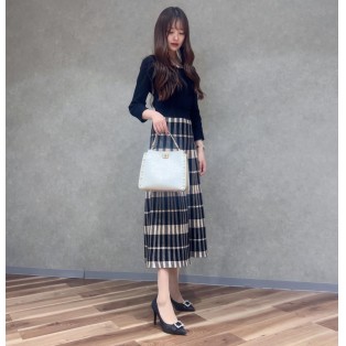 繊細ビジューバックルがきらめく…♡華やかパンプスの登場！
