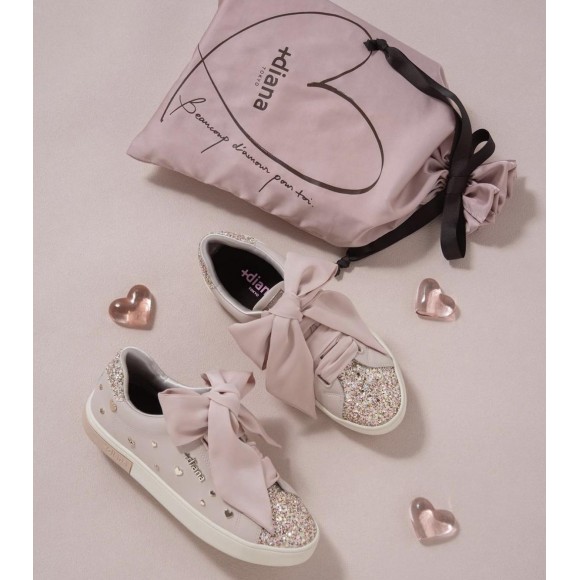 ♡Valentine Limited ♡ Sneakers are now available!