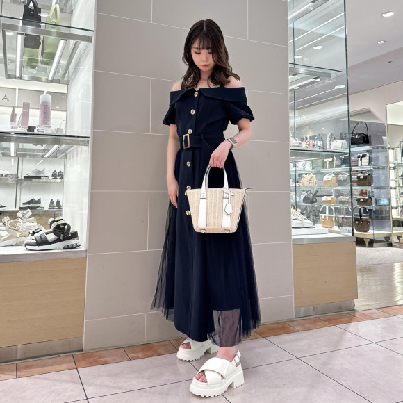 今年っぽいシルエットに☆厚底ボリュームサンダルの登場！