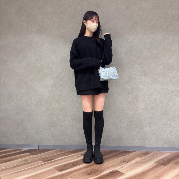 ストレッチニットで美シルエット♡厚底ニーハイブーツの登場