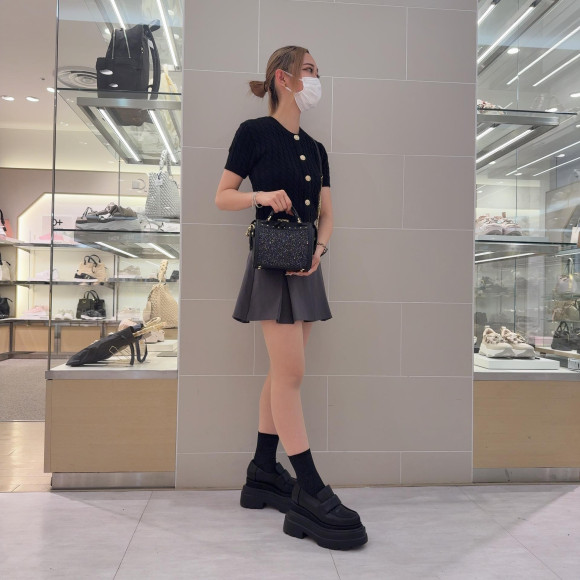 Limited Quantity ☆The appearance of a thick bottom loafer!