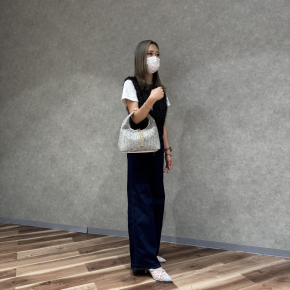 크로스 벨트로 레이디 분위기♪시어 소재 뮬의 등장!