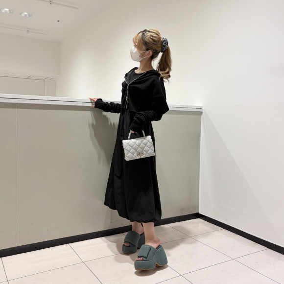 ☆数量限定☆デニム生地の厚底サンダルの登場！