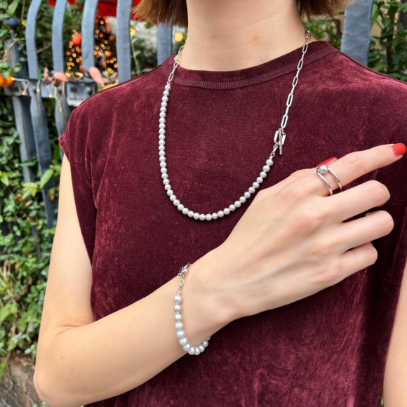 ロングネックレス