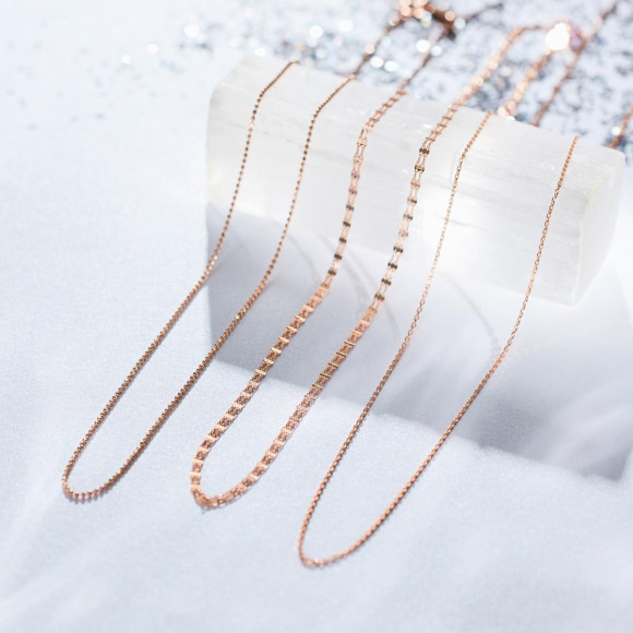 Gold Chain Nacklece