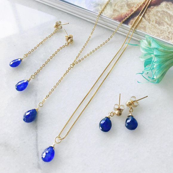 ■Blue gemstone, sapphire■