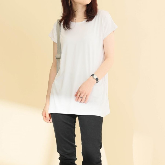 うるすべシリーズのゆったりTシャツ