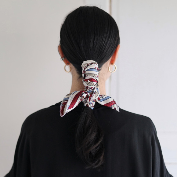 スカーフのヘアアレンジ