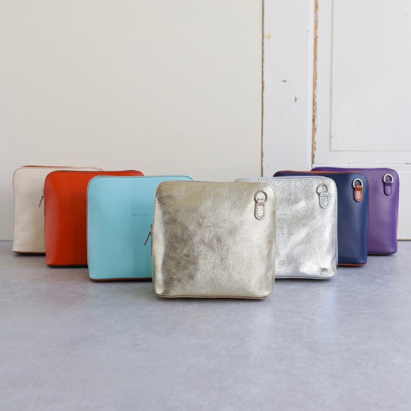 ■イタリアレザーミニバッグ■