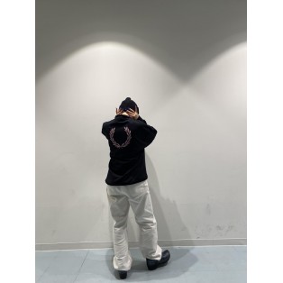 ■ Half Zip Sweatshirt ■