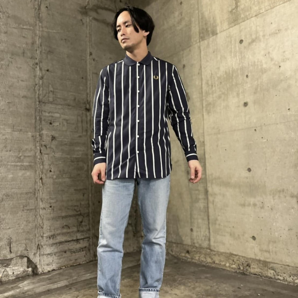 CONTRAST COLLAR STRIPE SHIRT