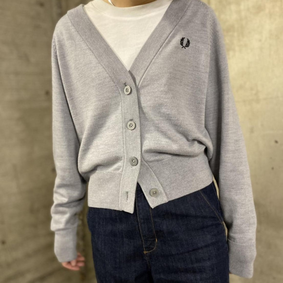 ■ V-NECK CARDIGAN ■