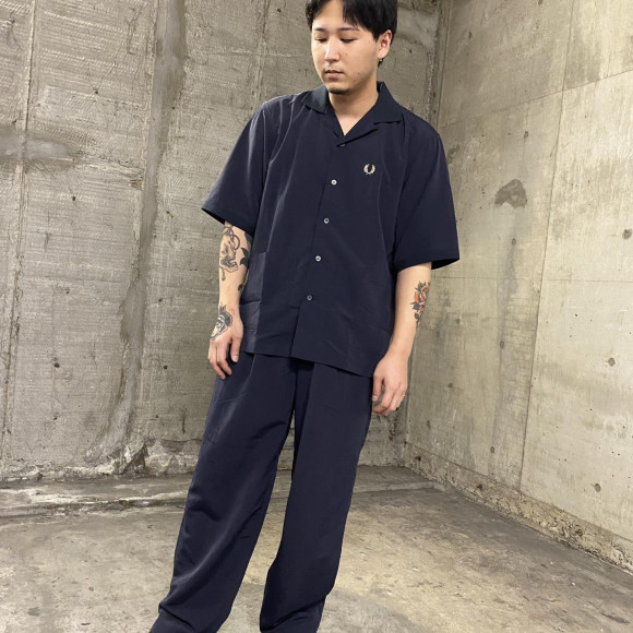■ Revere Collar Shirt & Trousers ■