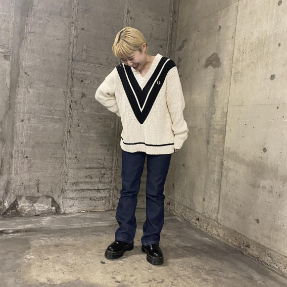 ■ Tipped V-Neck Jumper ■