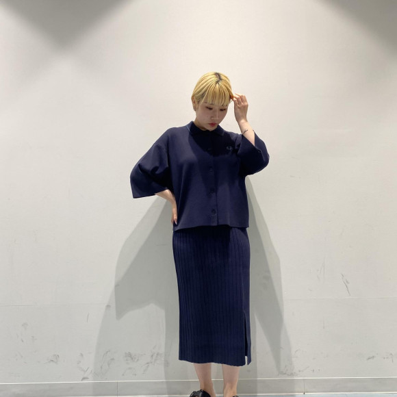 ■ Knitted Ribbed Panel Skirt ・ Short Sleeved Knitted Shirt ■