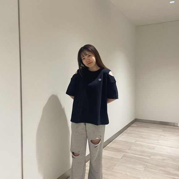 ⬛︎ Cut Out T-Shirt ⬛︎