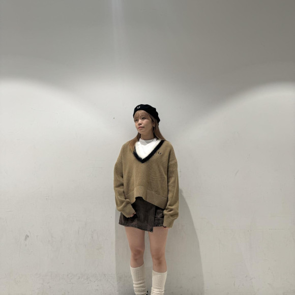 ⬛︎ Textured Trim V-Neck Jumper ⬛︎