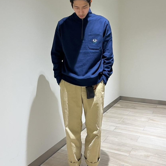 ⬛︎ Embroidered Champion Half Zip Sweatshirt ⬛︎