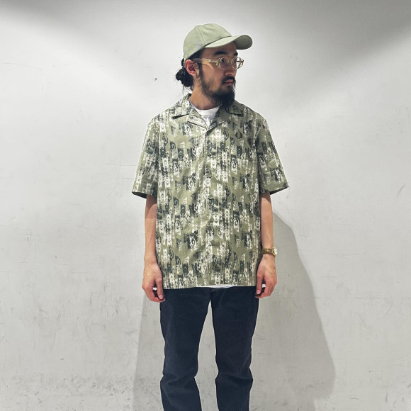 ⬛︎ Abstract Print Revere Collar Shirt ⬛︎