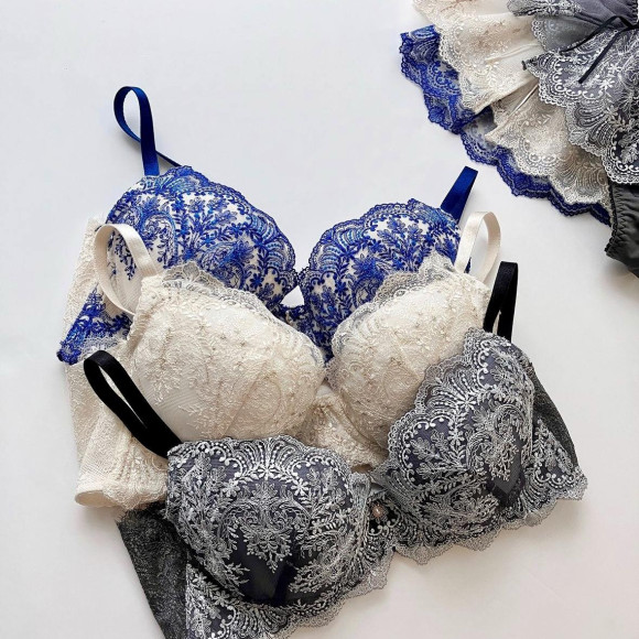 ♡新色♡ホールドデイ♡