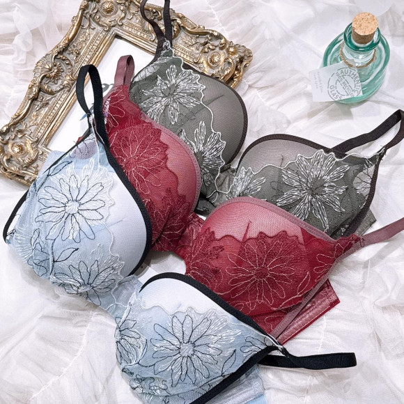 เหมาะสมกับอย่างทันใด! ผลงานใหม่ underwire โอ่งไม่มีของการเป็นที่นิยมอย่างมาก♡