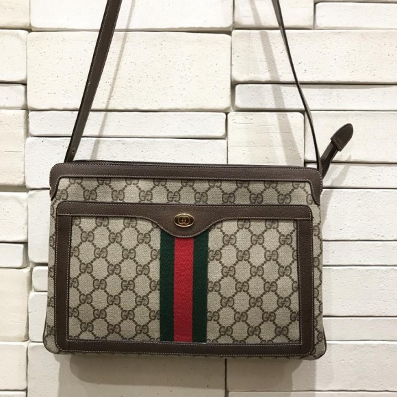 ☆ONLIN STORE で￥2,000 OFF☆ Vintage GUCCI BAG
