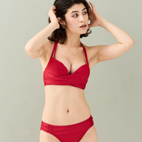 ♡ 南館9階　San-ai Resort♡  年間営業　新作水着続々入荷中♡