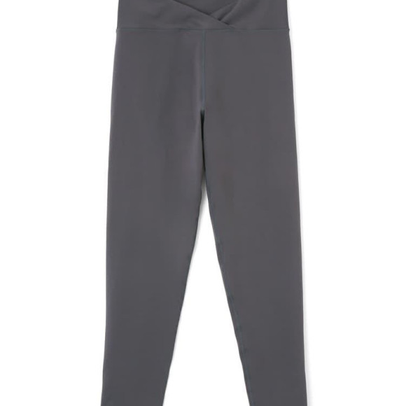 San-ai Resort　年間営業☆2025年新作水着続々入荷中☆年中トレンド水着ございます☆ 