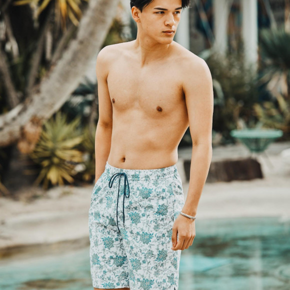 San-ai Resort　年間営業☆2025年新作水着続々入荷中☆年中トレンド水着ございます☆ 