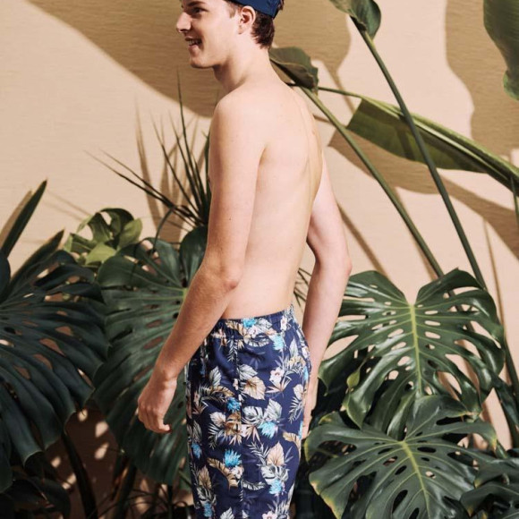 San-ai Resort กิจการรายปี ☆กำลังรับชุดว่ายน้ำผลงานชิ้นใหม่ปี 2025 ทีละอันๆ อยู่ ☆มีชุดว่ายน้ำที่ที่เป็นที่นิยมเสมอๆ☆ 