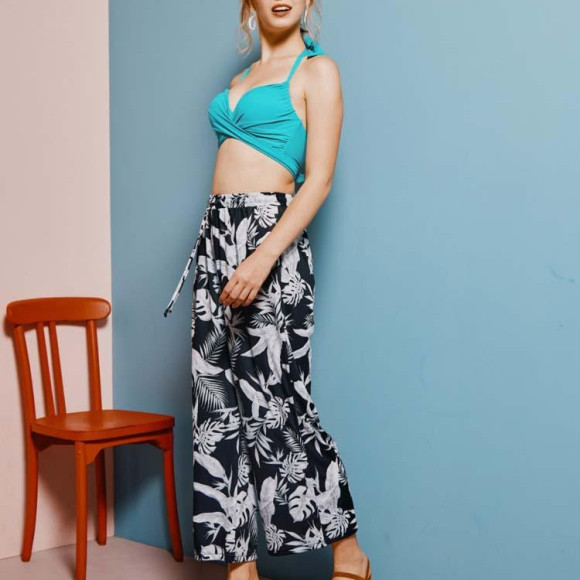 [ทิศตะวันตกอาคารชั้น 3 San-ai Resort ] กางเกงยาว ☆อยู่ระหว่างการส่ง LINE  ￥1,000 คูปอง