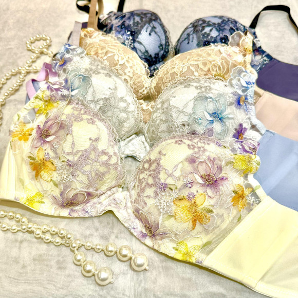 ☆新作 【ハグするブラ】入荷しました！